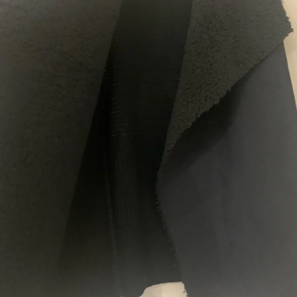 Signature Studio Size Small Black Fuzzy Sweater Vest
